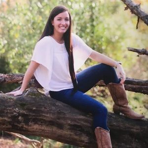 Meet your Posher, Holly